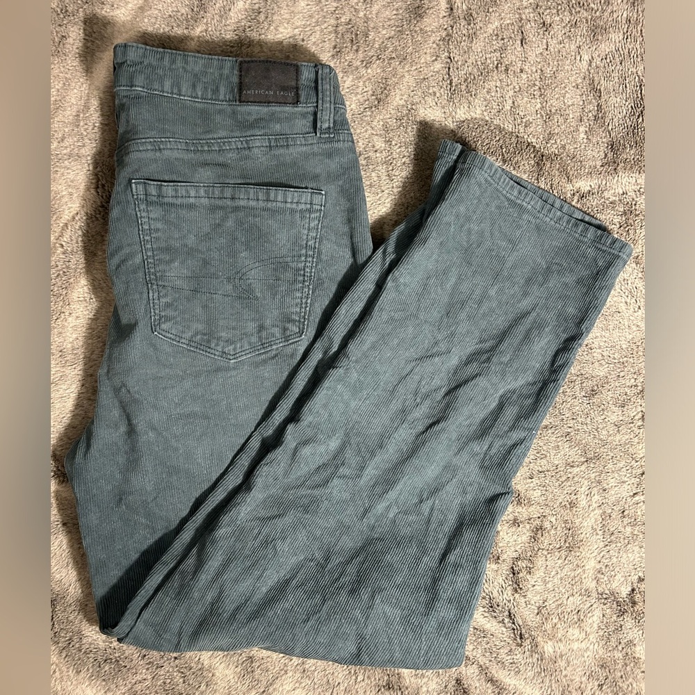 American eagle sage green corduroy pants size 8